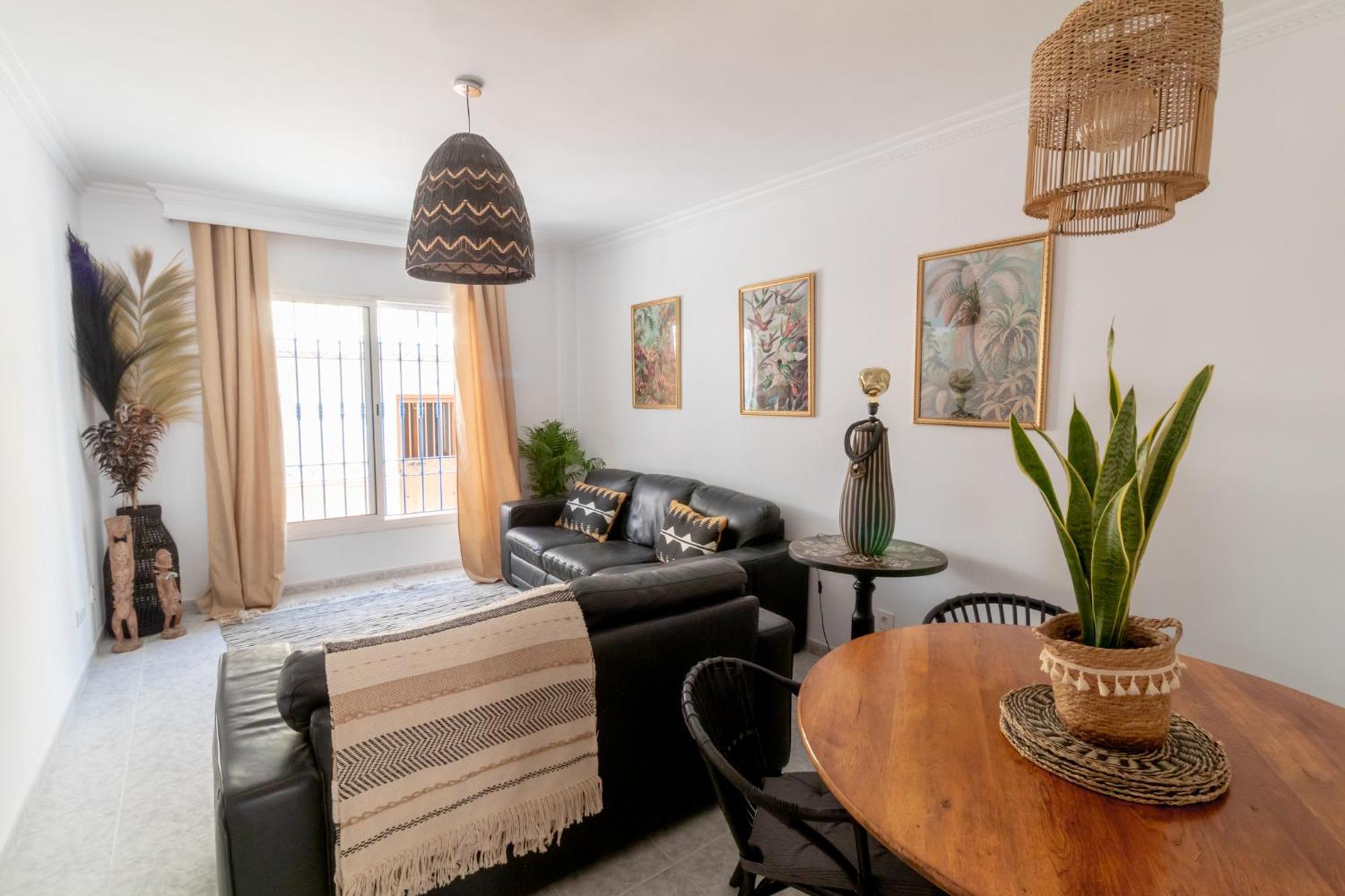Las Flores Apartments 内尔哈 外观 照片
