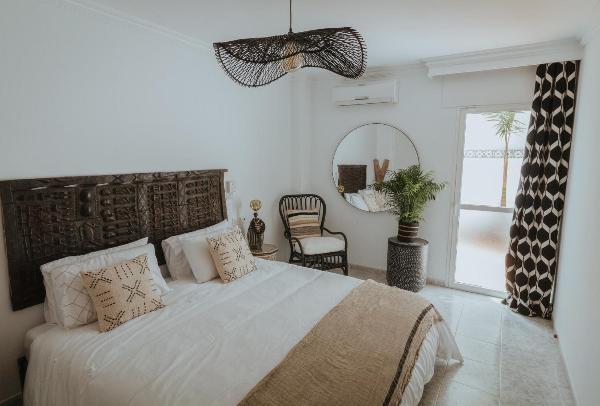 Las Flores Apartments 内尔哈 外观 照片