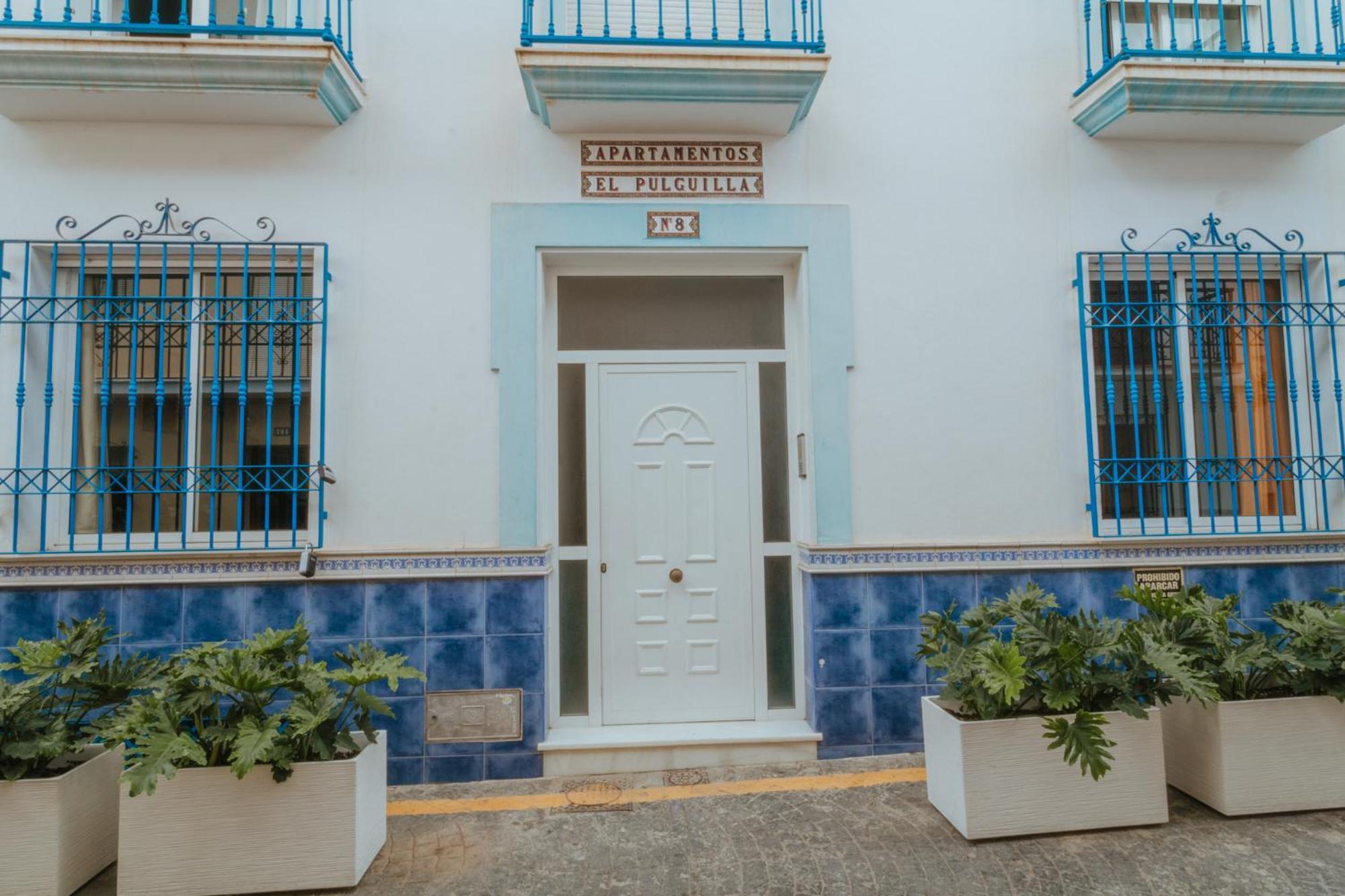 Las Flores Apartments 内尔哈 外观 照片